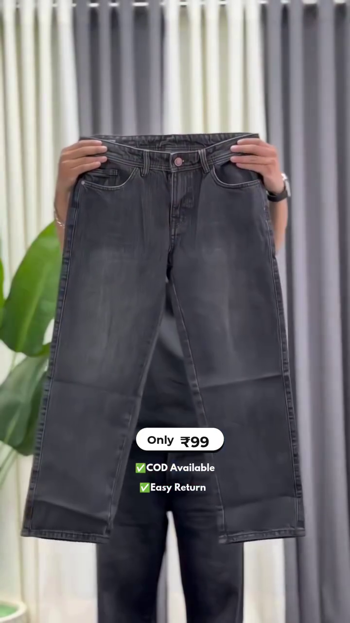 🖤✨ Premium Men's Black Relaxed Fit Distressed Denim Jeans | Stylish Wide-Leg Casual Streetwear Jeans | Everyday Comfort & Modern Fashion ✨🖤