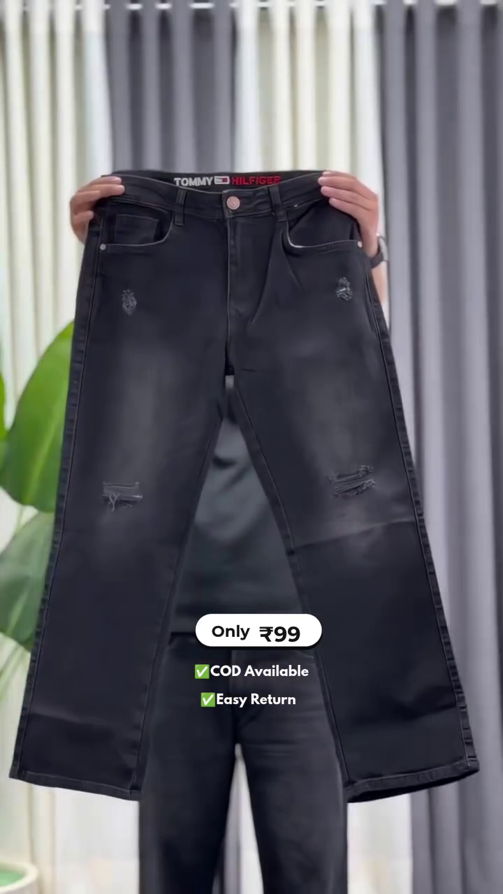 🖤✨ Premium Men's Black Relaxed Fit Distressed Denim Jeans | Stylish Wide-Leg Casual Streetwear Jeans | Everyday Comfort & Modern Fashion ✨🖤
