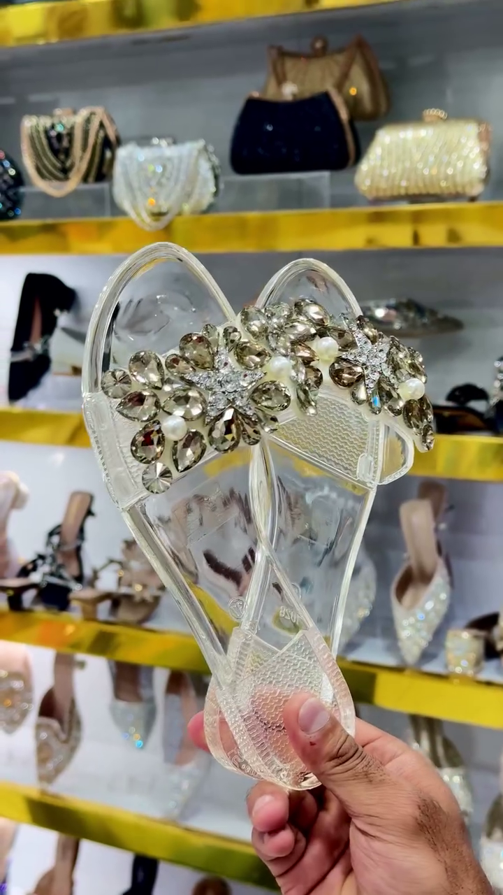 ✨👡 Premium Transparent Crystal Embellished Women's Flat Sandals