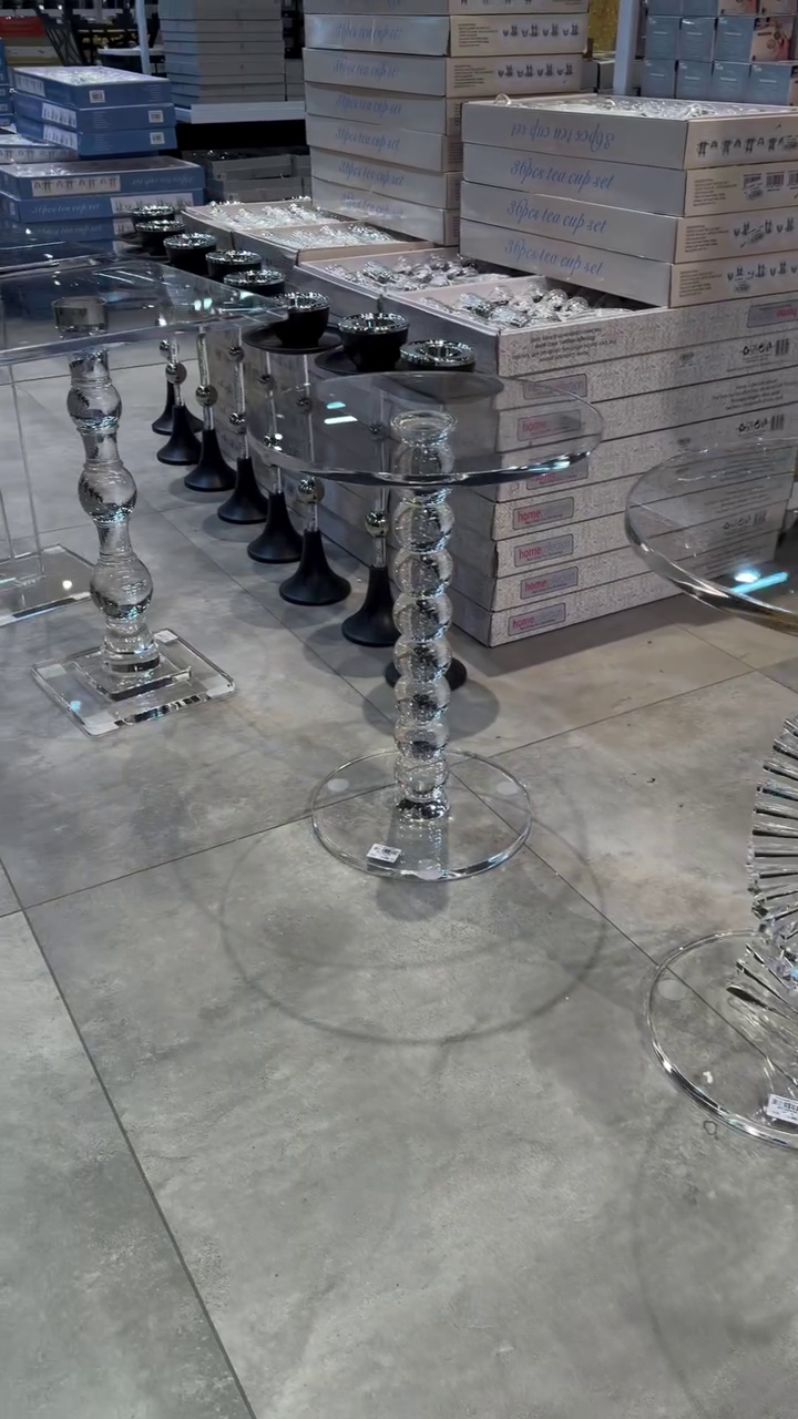 💎 Premium crystal-clear tempered glass tabletop