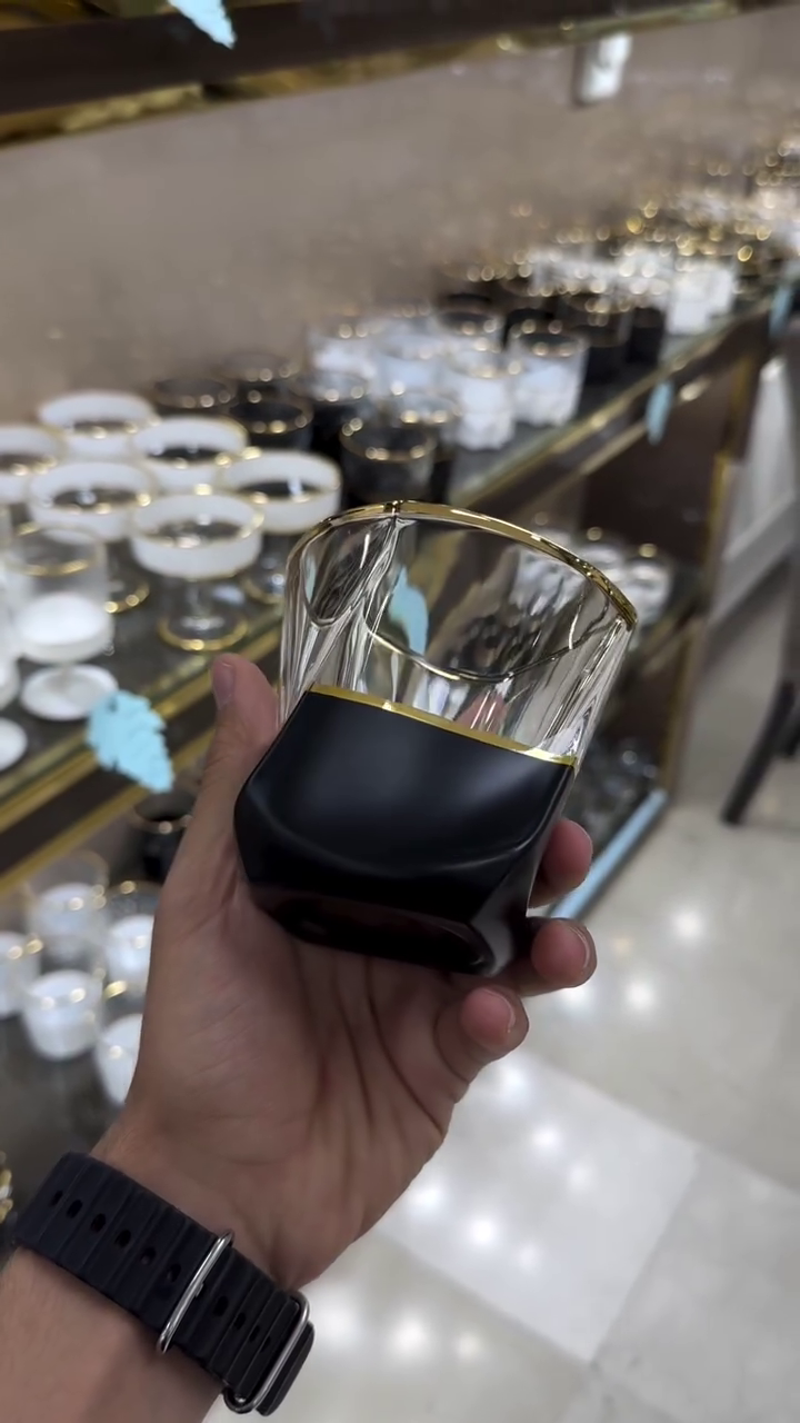 🖤 Elegant matte black designer finish