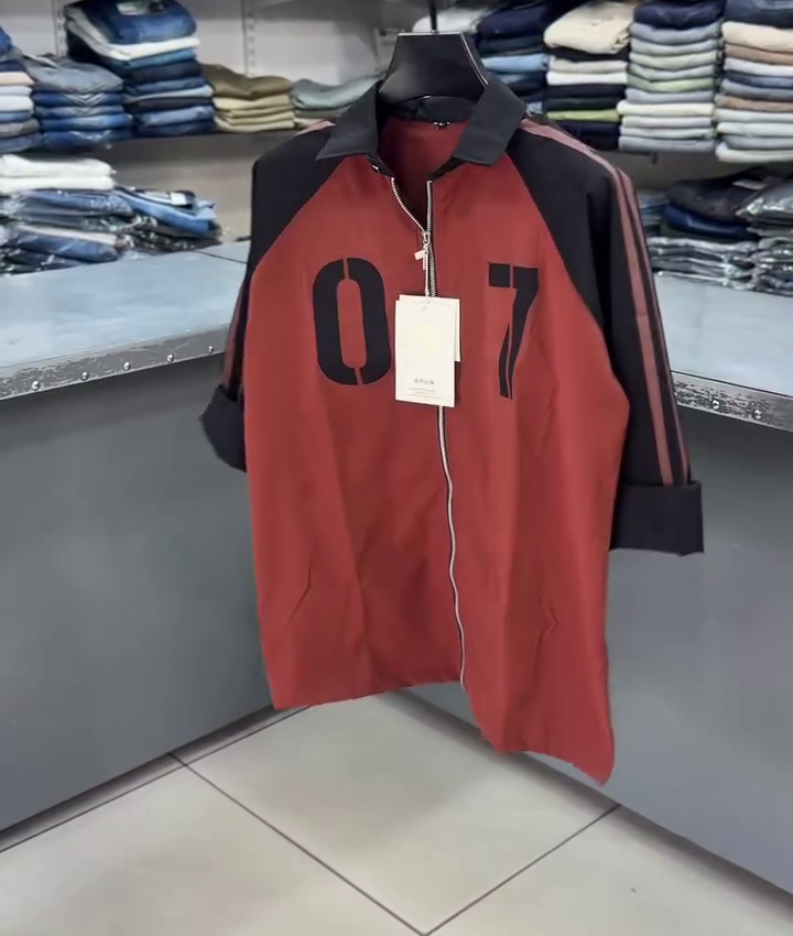 🏁 Premium Varsity Racing Zip-Up Polo T-Shirt – Maroon & White Contrast Sporty Number 07 Streetwear Top