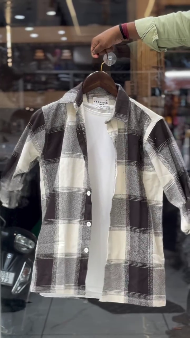 💙 Premium Maroon & White Checked Overshirt with Classic White T-Shirt – Stylish Layered Casual Outfit for Men 👕✨