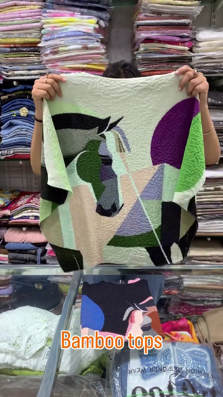 🌸🖤 Premium Women’s Abstract Printed Bamboo-Feel Top – Artistic Casual Fashion Wear